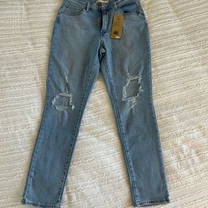 Levi jeans